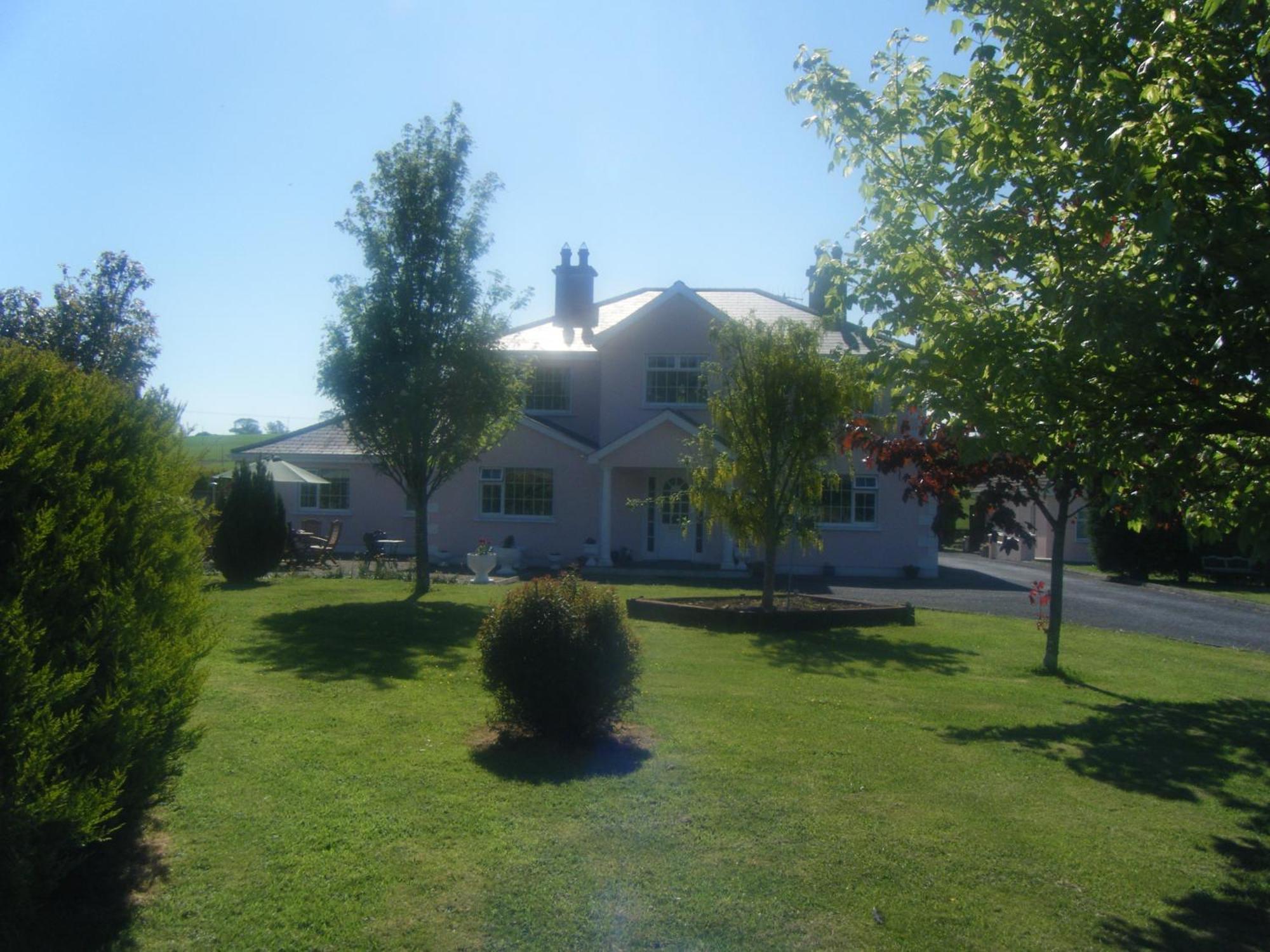 Tir Na Nog B&B Кашел Екстериор снимка